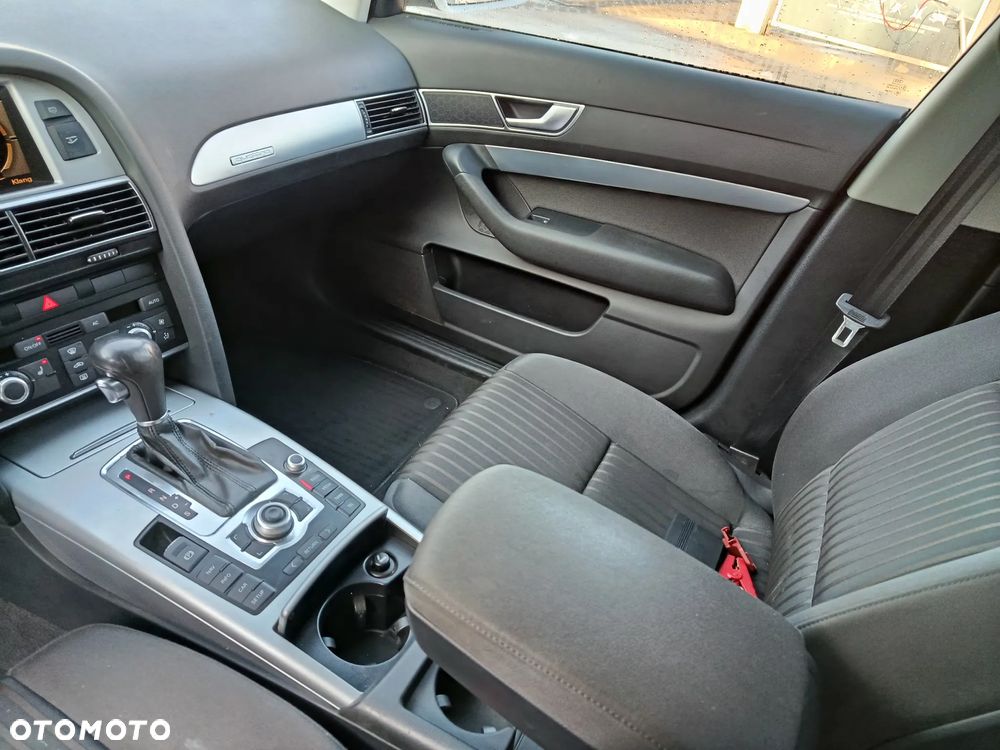 Audi A6 Avant - 11