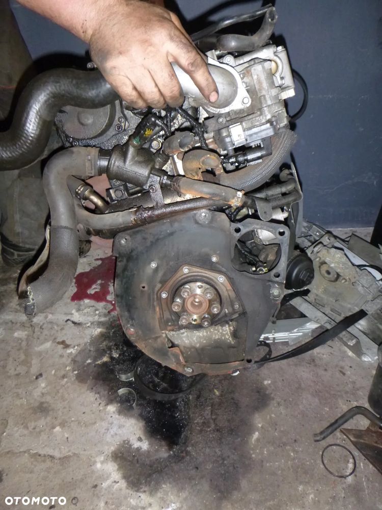 SILNIK OPEL ASTRA H 1,9 CDTI  Z19DTH - 6
