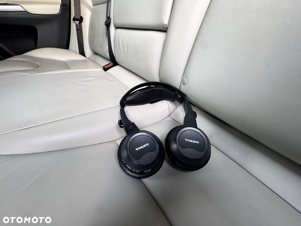 Volvo XC 60 D3 Drive-E Ocean Race - 22