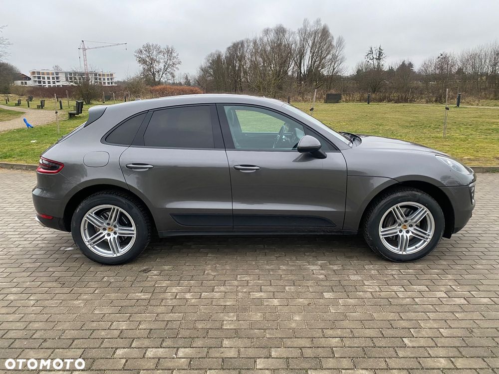 Porsche Macan Standard - 4