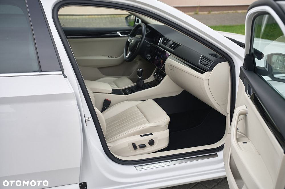 Skoda Superb 2.0 TDI L&K - 17