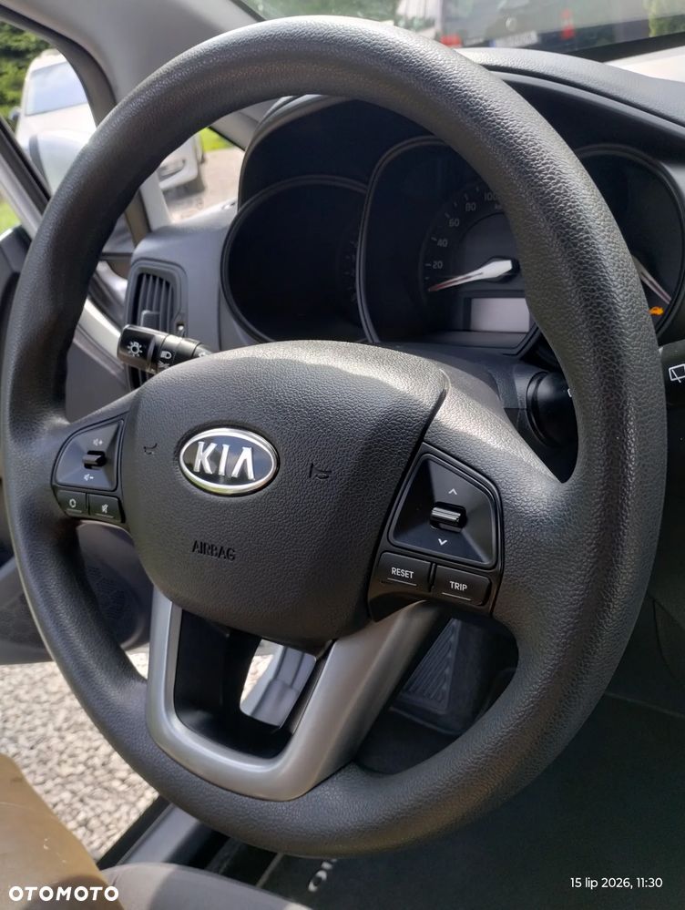 Kia Rio - 23