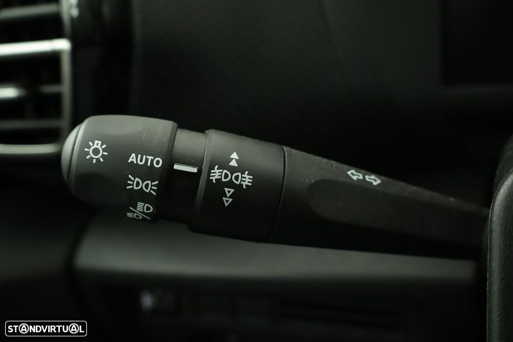 Citroën C4 1.2 Hybrid Max e-DSC6 - 17