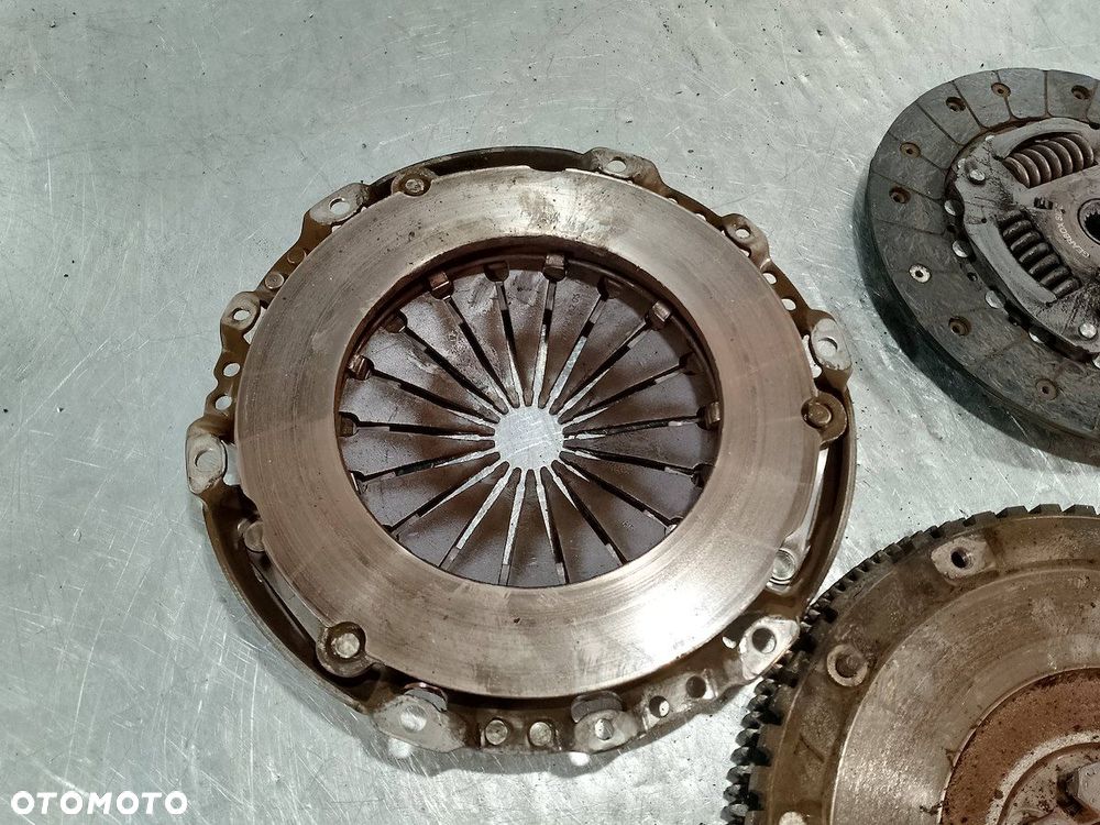 SPRZĘGŁO KOMPLETNE PEUGEOT 307 9661027980  2.0 16v - 6