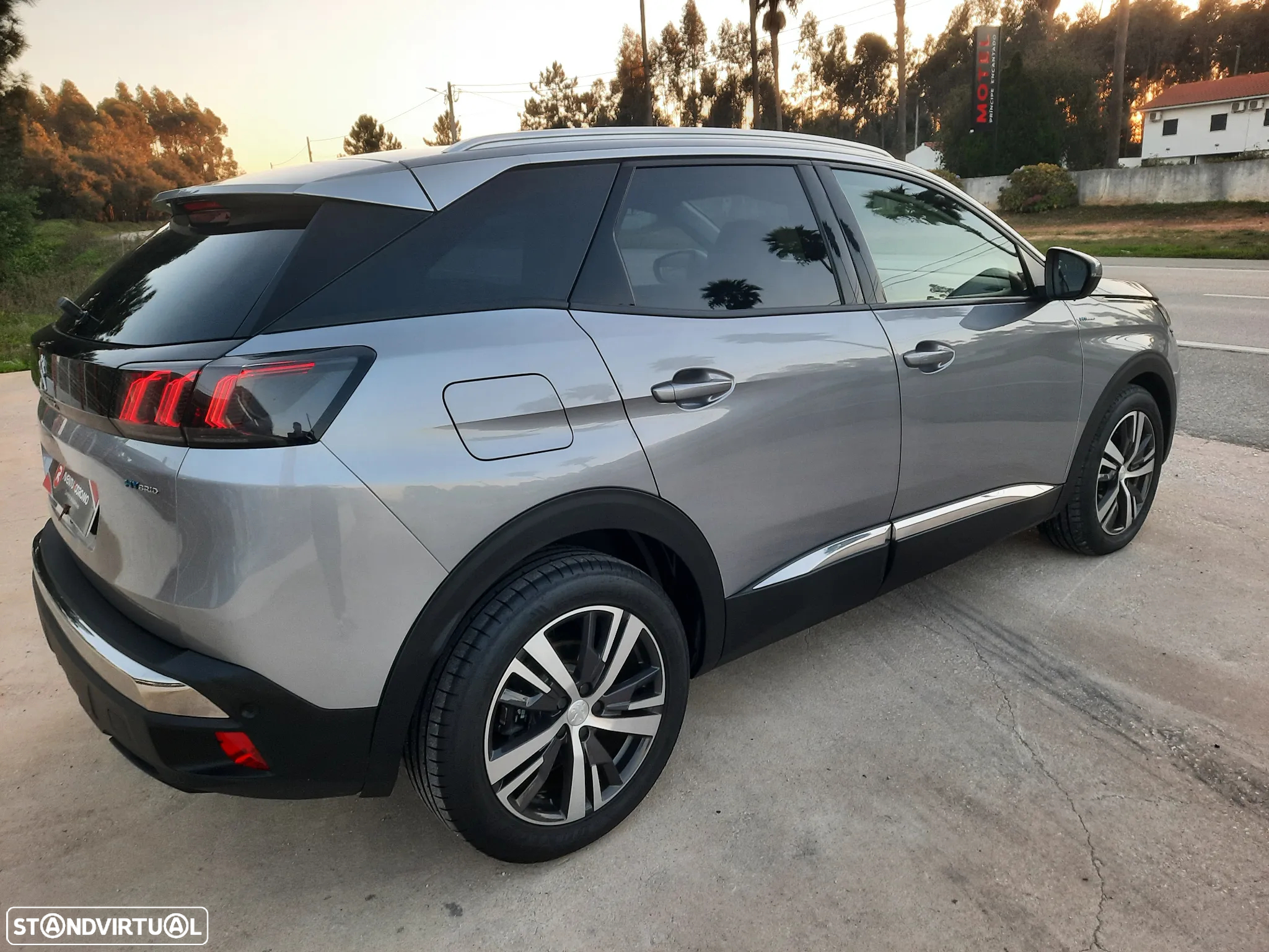 Peugeot 3008 1.6 Hybrid Allure Pack e-EAT8 - 16