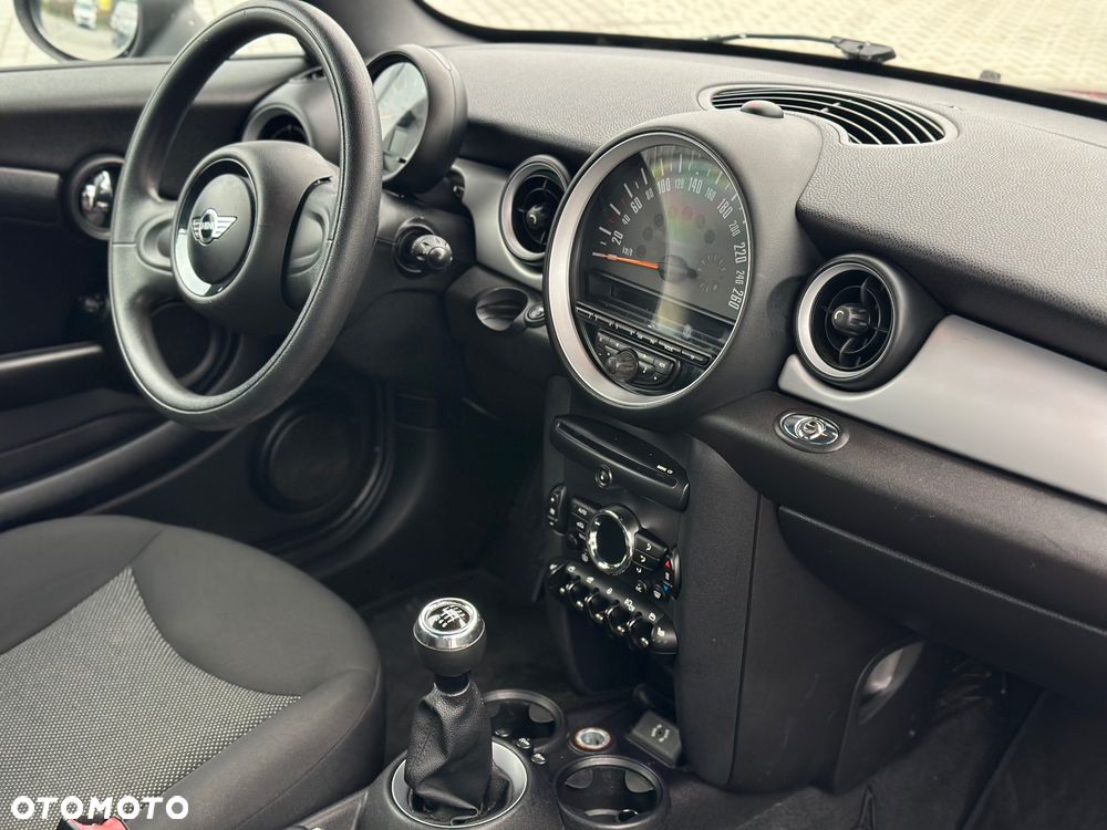 MINI Cooper Highgate - 10