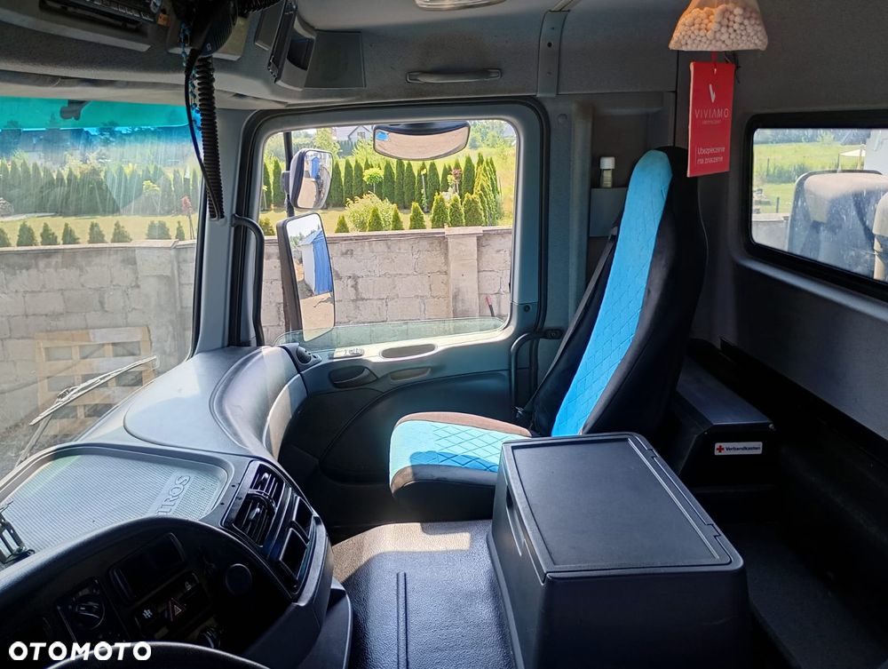 Mercedes-Benz Actros - 11