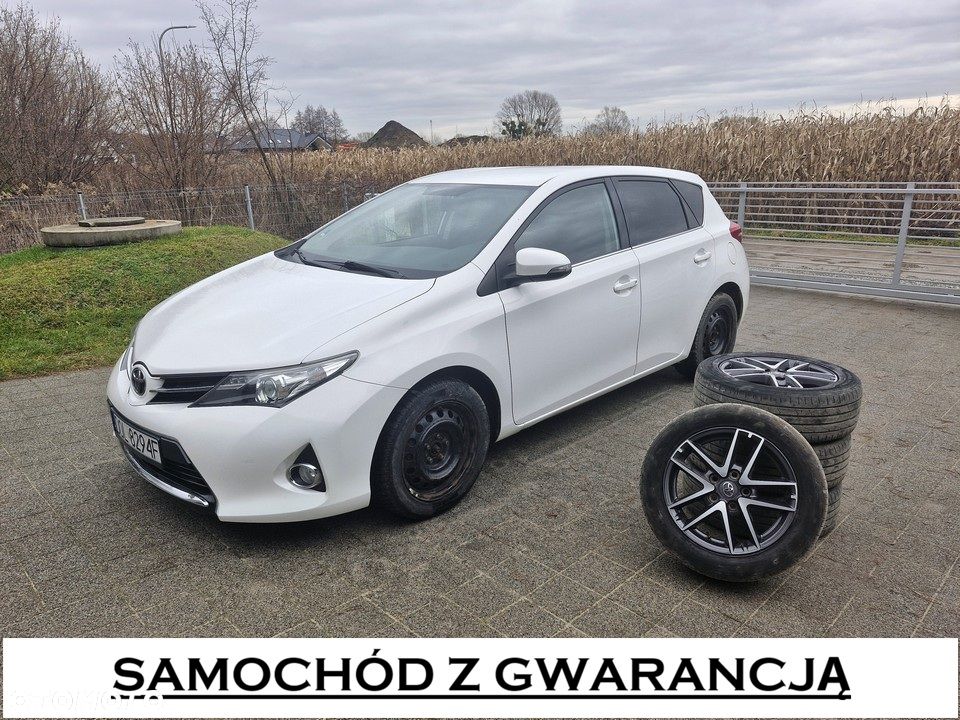 Toyota Auris 1.6 Valvematic Life Plus - 1