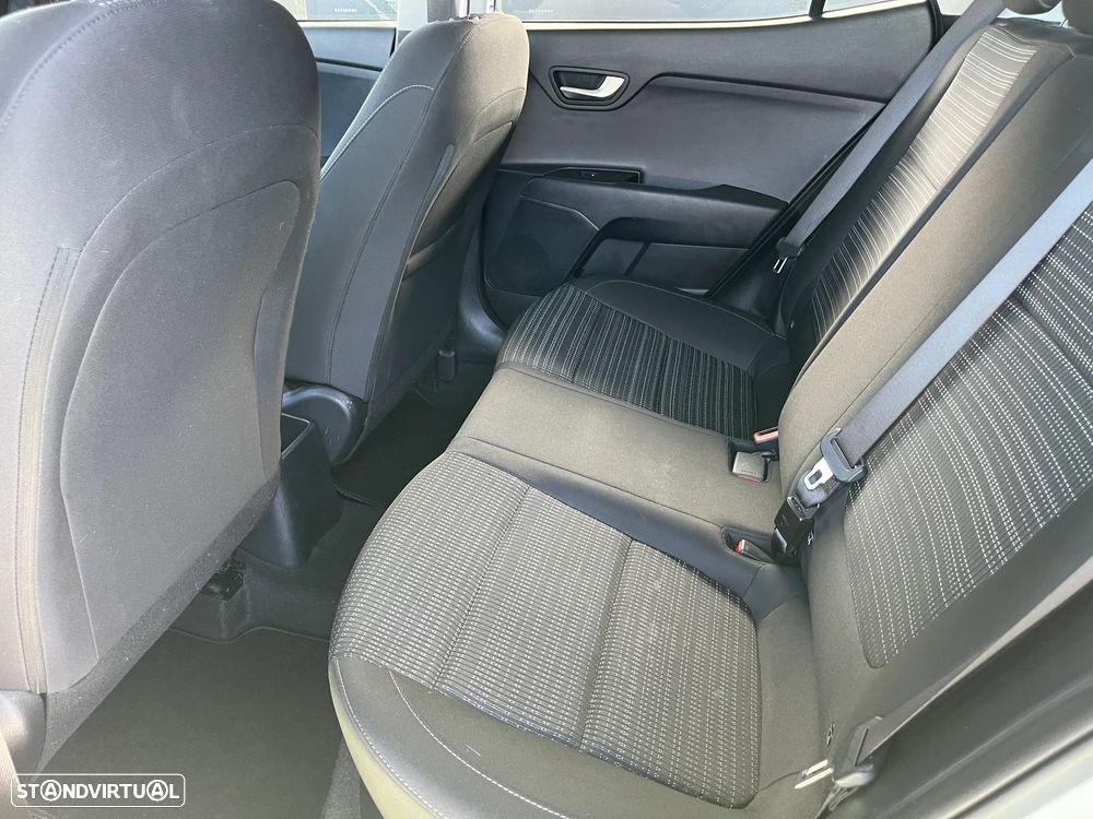 Kia Stonic 1.0 T-GDi Urban - 28