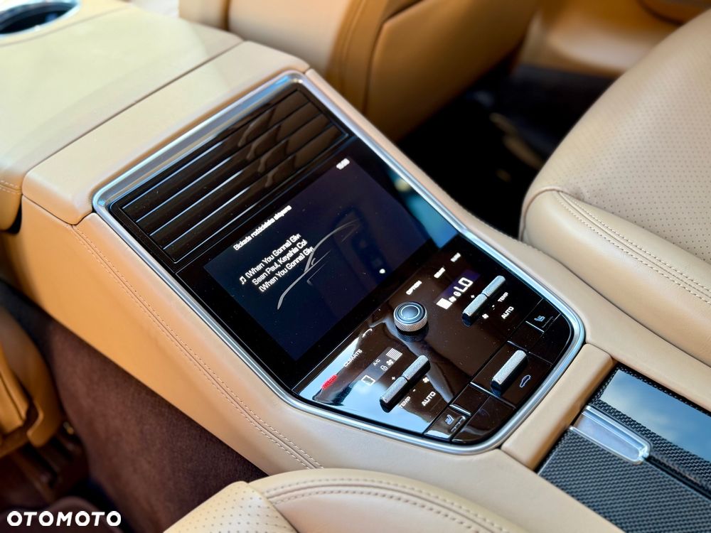 Porsche Panamera 4S GPF - 20