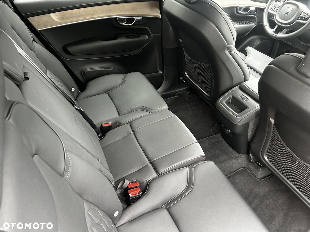 Volvo XC 90 - 13