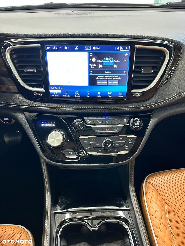 Chrysler Pacifica - 20