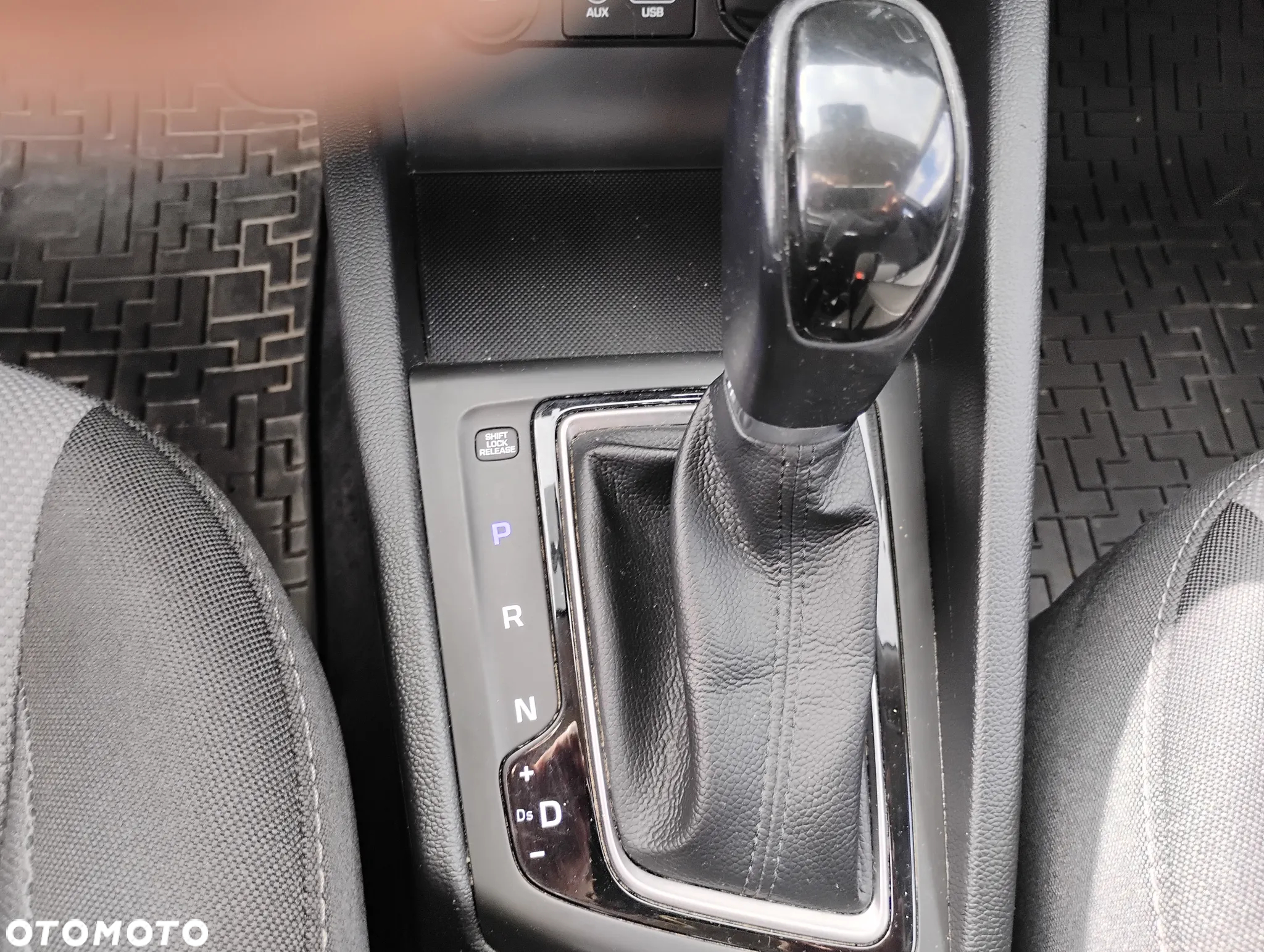 Hyundai i20 1.0 T-GDi Comfort DCT - 13