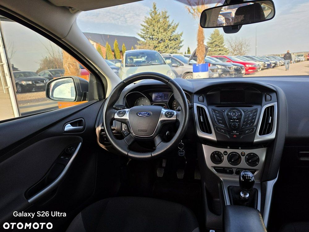 Ford Focus - 38