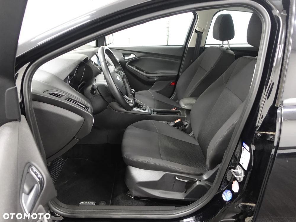 Ford Focus 1.0 EcoBoost 99g Titanium - 27