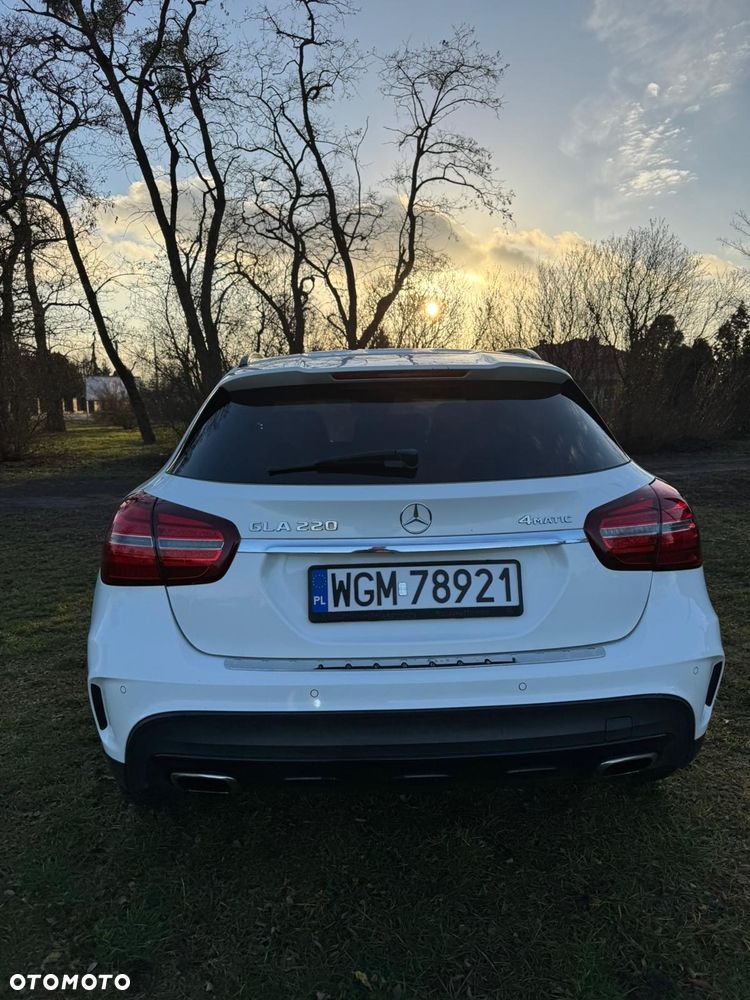 Mercedes-Benz GLA - 3