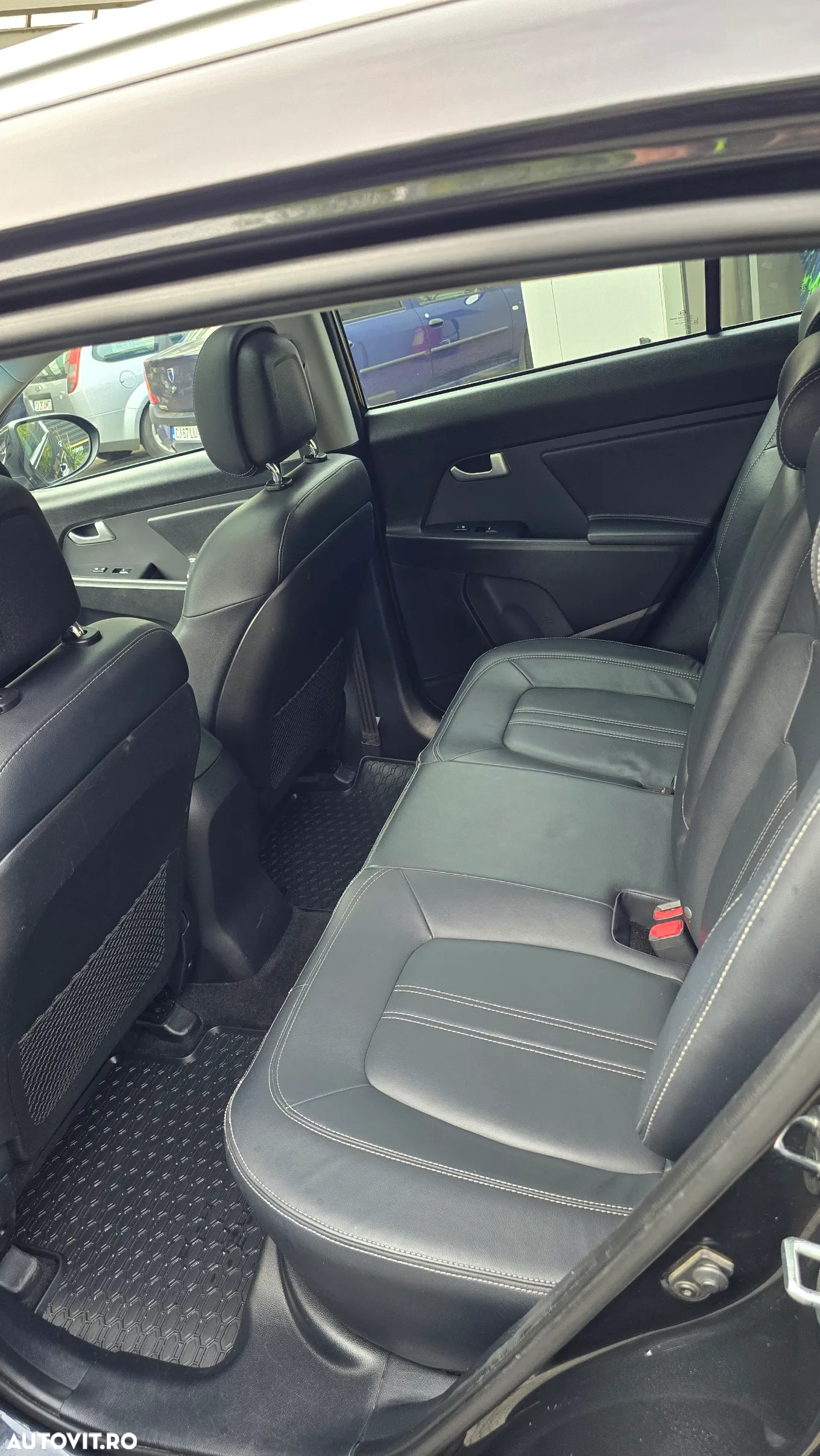 Kia Sportage - 16