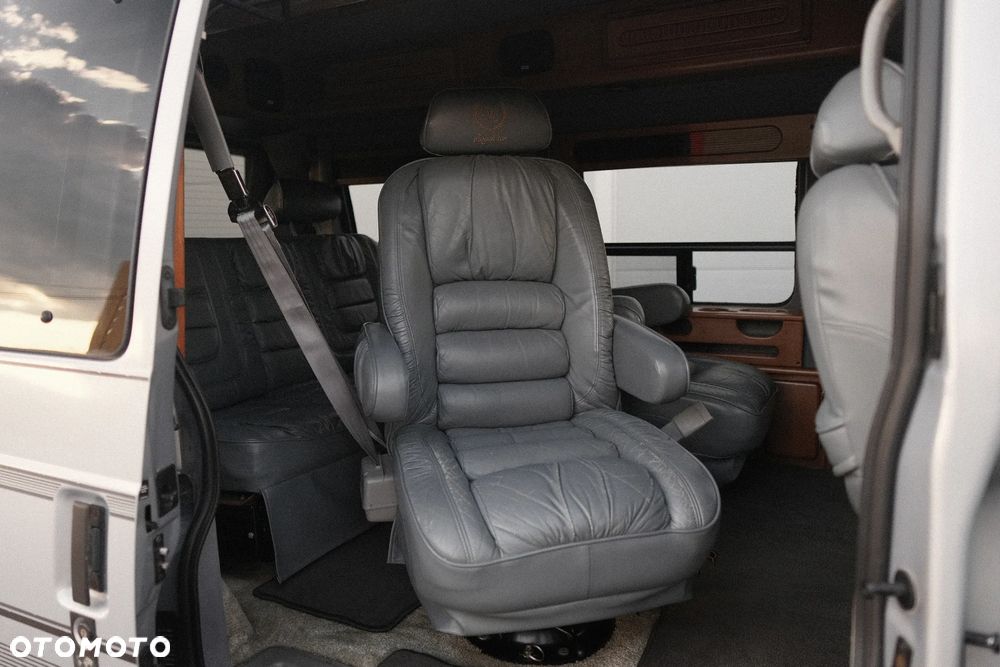 Chevrolet Astro 4.3i V6 - 21
