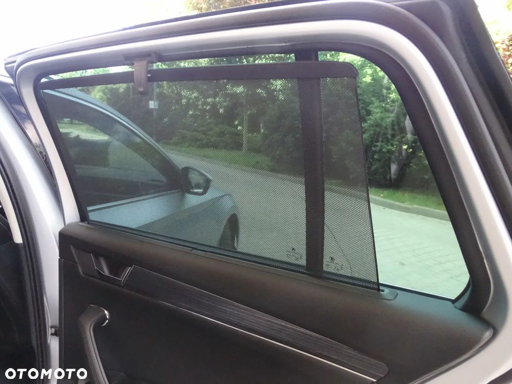 Skoda Superb 2.0 TDI SCR Style DSG - 30