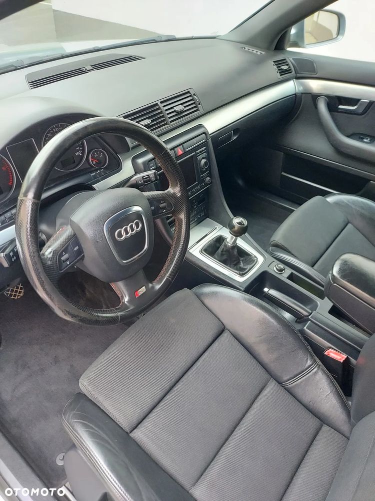 Audi A4 Avant 2.0 TDI - 6
