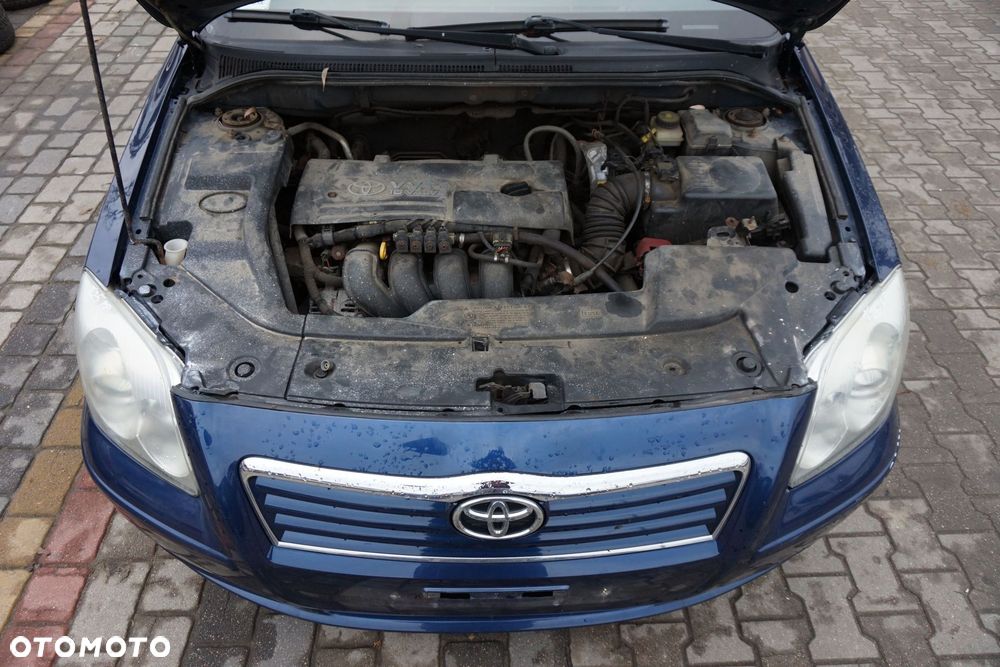 TOYOTA AVENSIS II T25 KOMBI 8P4 1.8 16V KM GRANATOWY na części - 9