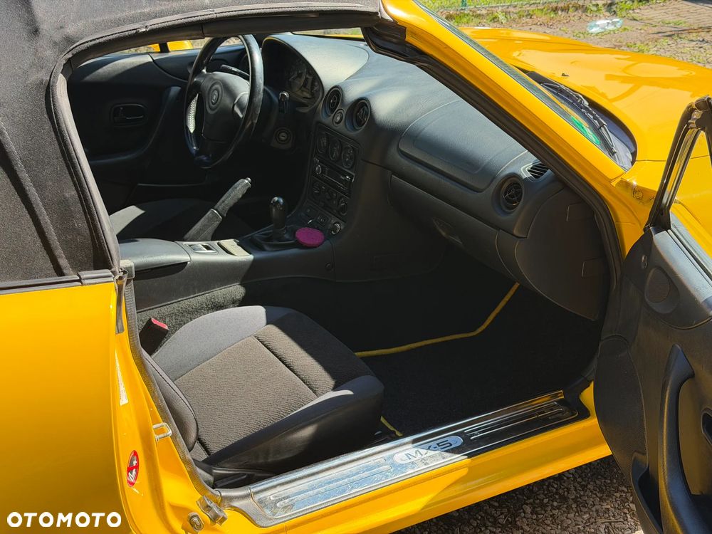 Mazda MX-5 1.6i 16V Impuls - 28