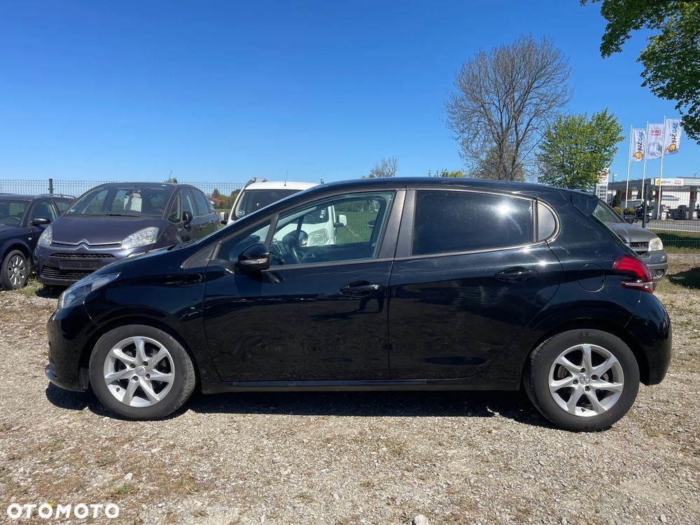 Peugeot 208 1.6 BlueHDi Allure S&S - 2