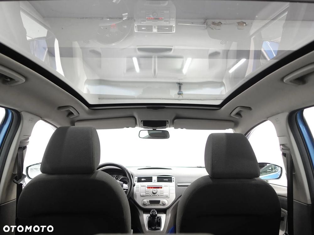 Ford Kuga 2.0 TDCi 2x4 Titanium - 27