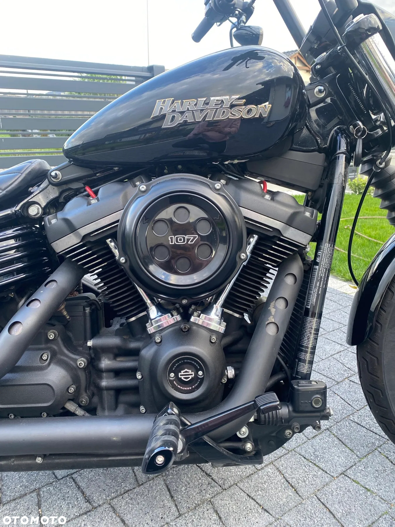 Harley-Davidson Softail Street Bob - 11