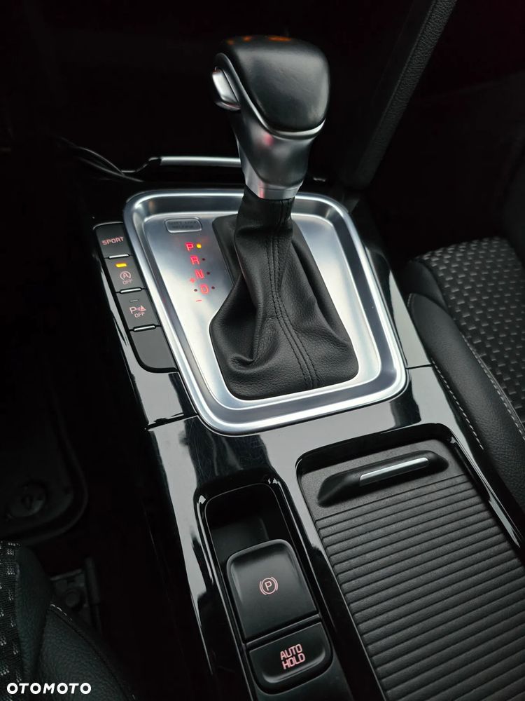 Kia Ceed 1.4 T-GDI L Business Line DCT - 32