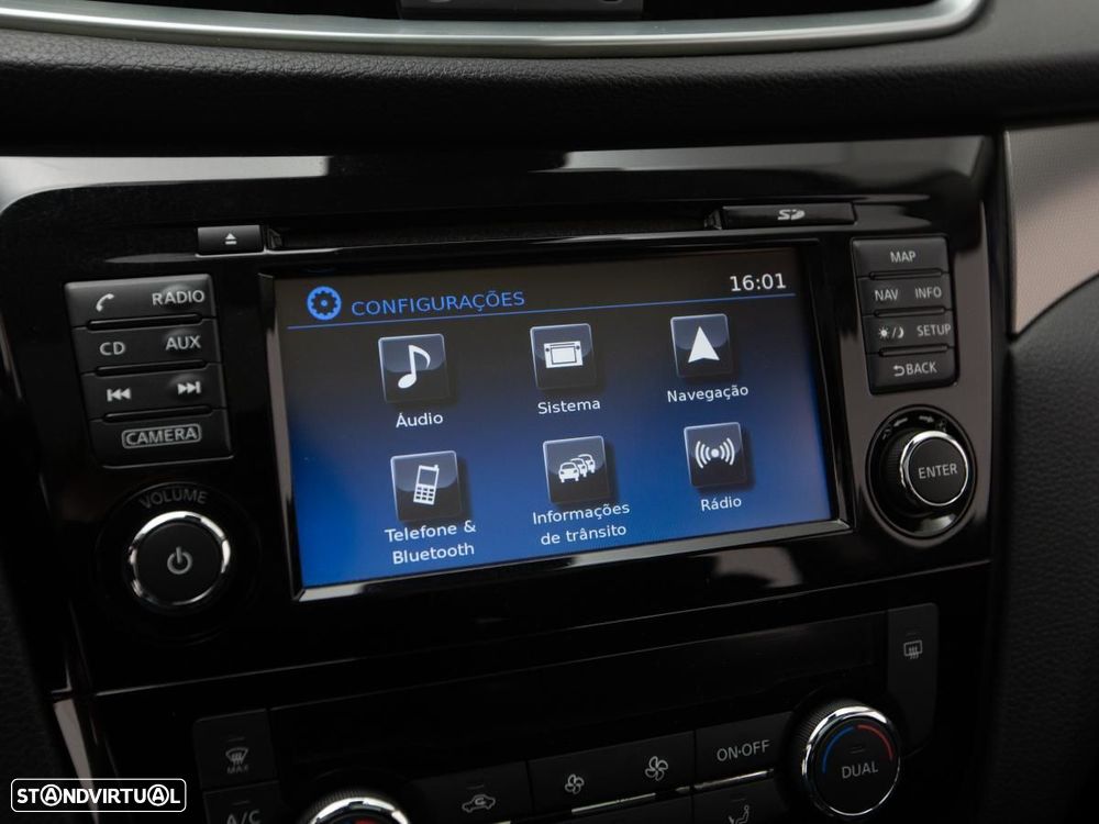 Nissan Qashqai 1.5 dCi N-Connecta - 17