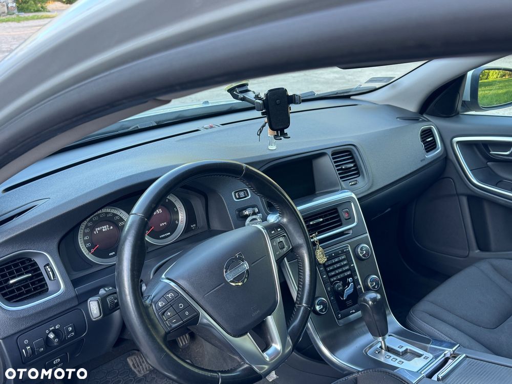 Volvo S60 D3 Geartronic Momentum - 7