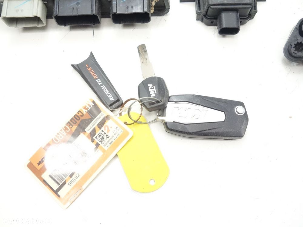 Stacyjka z kluczykiem moduł immobiliser  Ktm Super Duke R 1290 20-23 - 2
