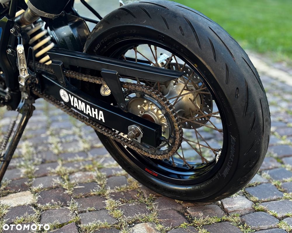 Yamaha WR - 8