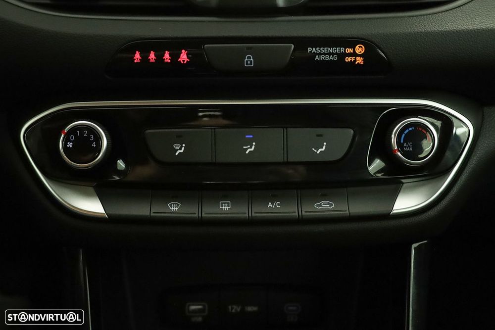 Hyundai i30 1.0 T-GDI Style Plus - 13