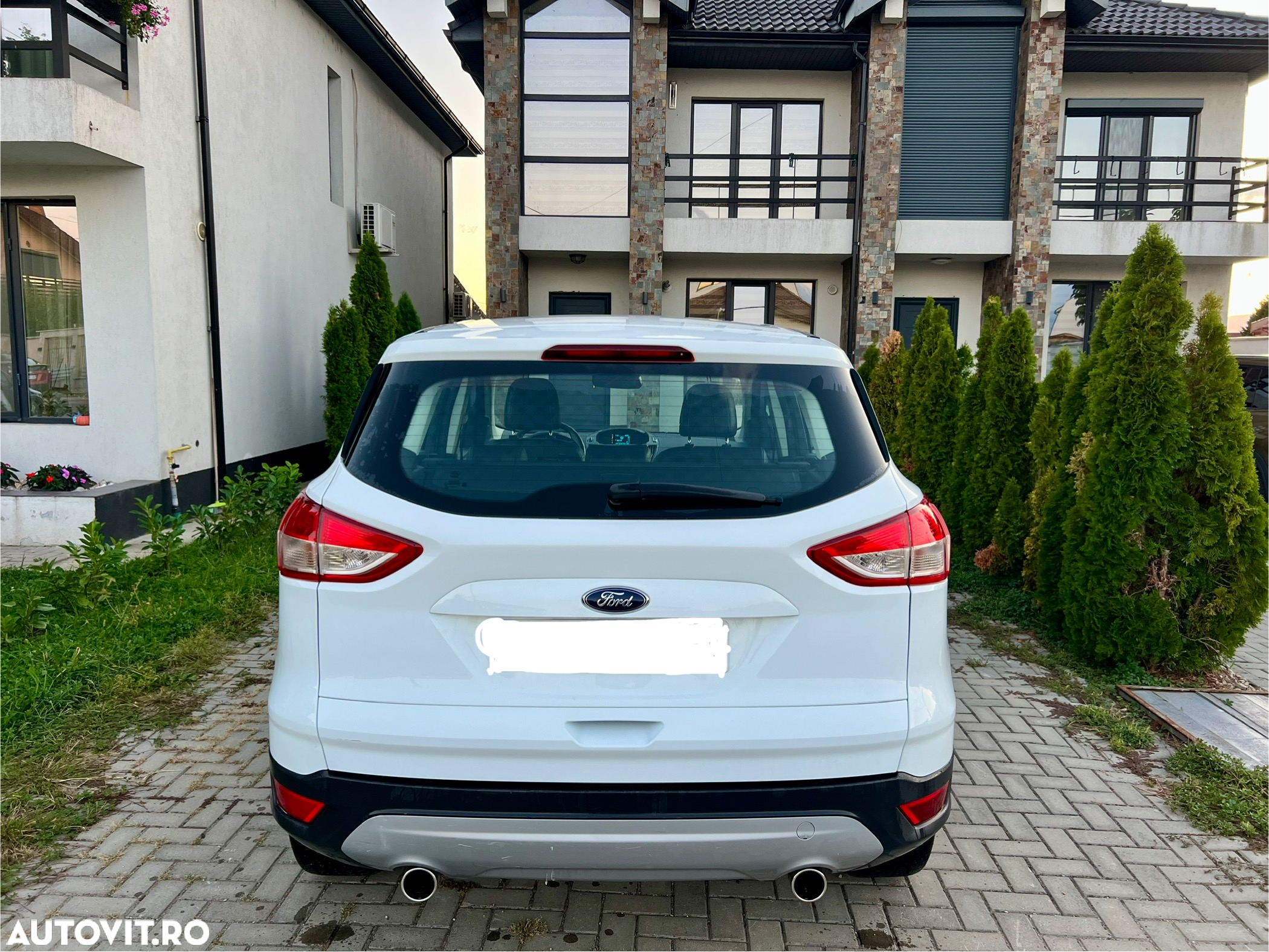 Ford Kuga 2.0 TDCi 4x4 Titanium - 14