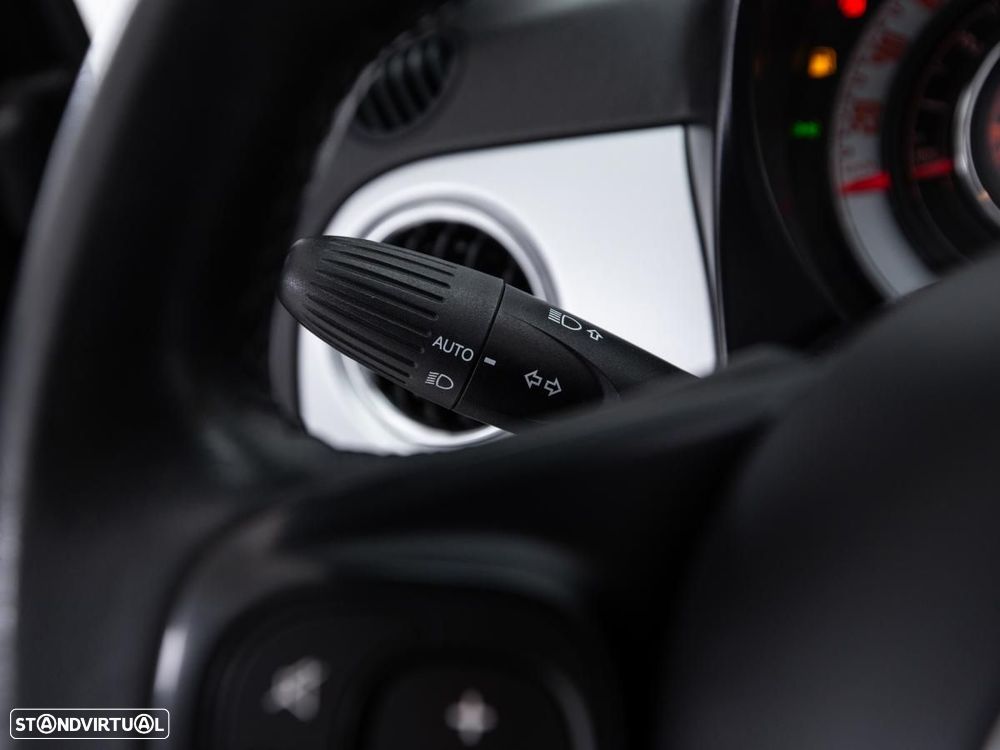 Fiat 500C 1.0 Hybrid Connect - 16