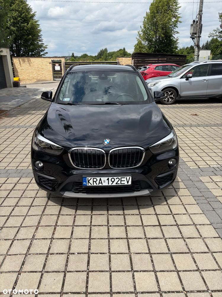 BMW X1 sDrive18i - 1