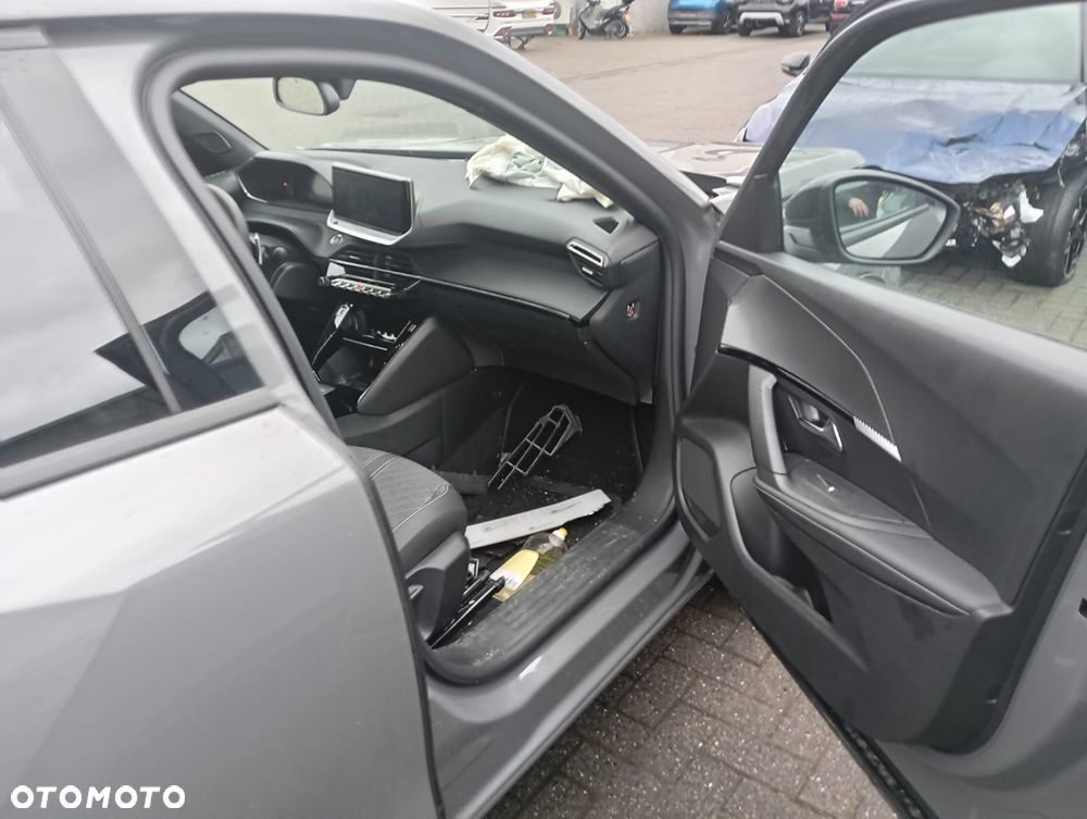 Peugeot 2008 Hybrid 136 e-DSC Allure - 5