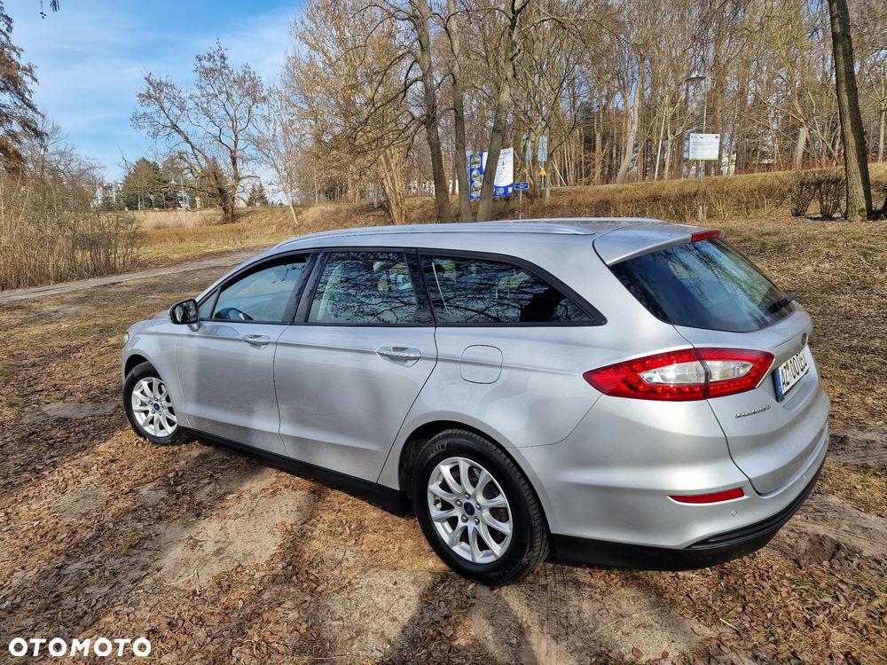 Ford Mondeo 2.0 TDCi ECOnetic Start-Stopp Titanium - 19