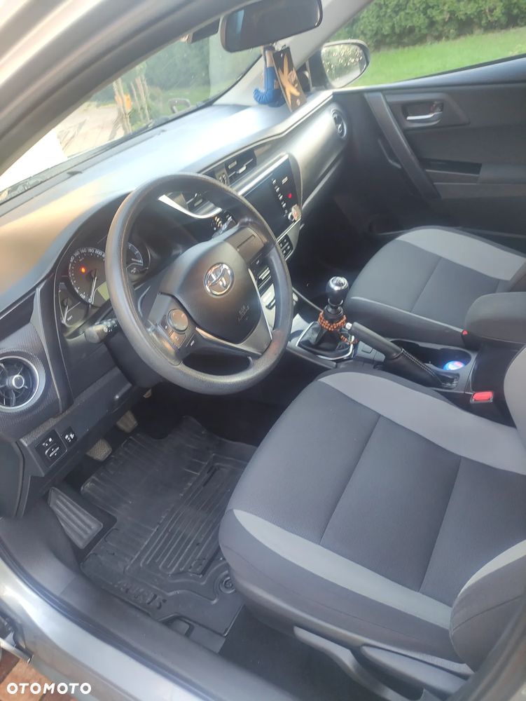 Toyota Auris 1.33 VVT-i Active - 12