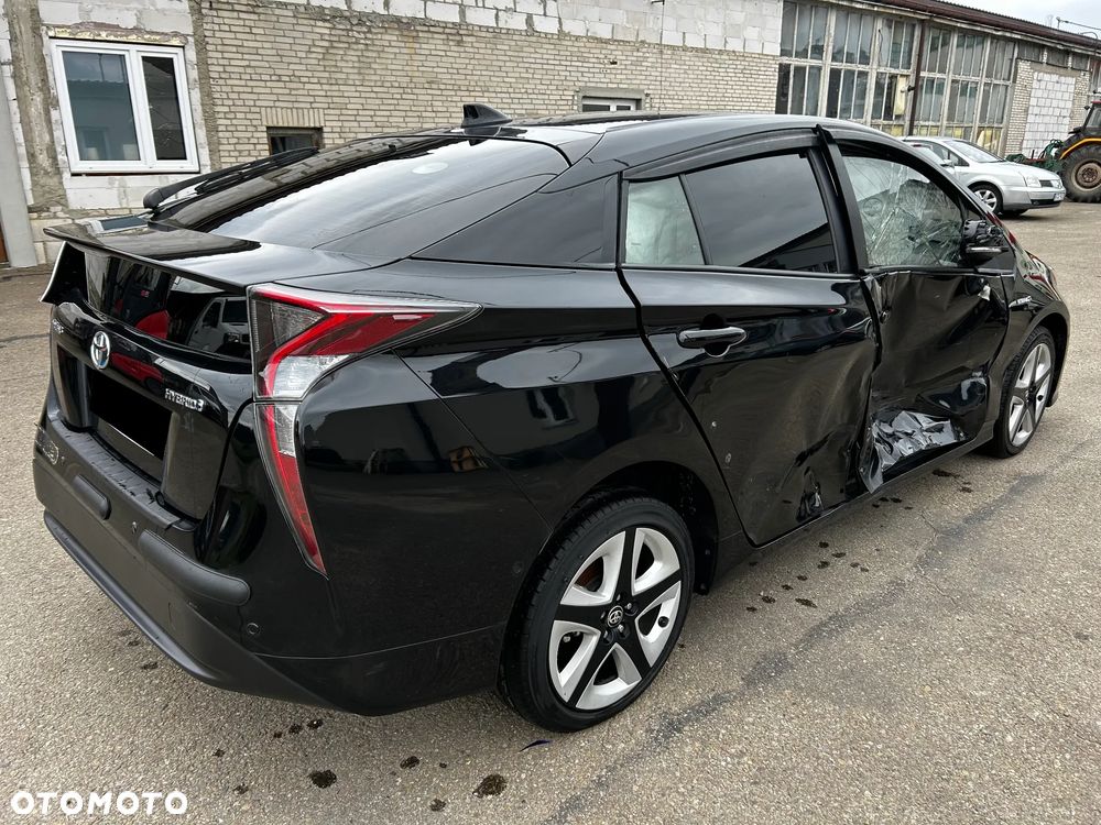 Toyota Prius Hybrid - 1