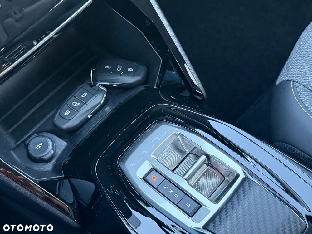 Peugeot 208 Elektromotor 136 Allure Pack - 37