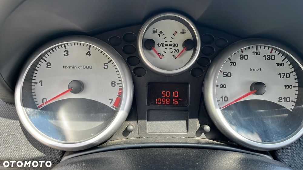 Peugeot 207 - 8