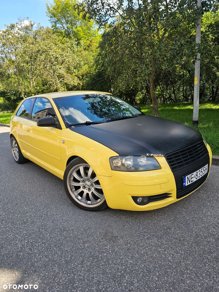 Audi A3 3-drzwiowe 2.0 FSI Ambition - 3