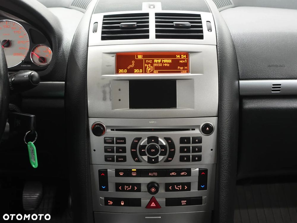 Peugeot 407 - 31