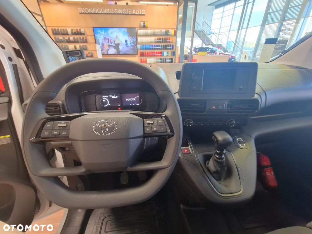 Toyota Proace City - 17