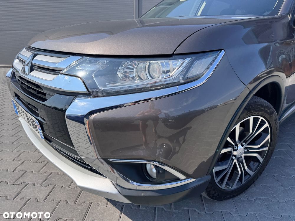 Mitsubishi Outlander 2.2 DID Instyle Navi - 4