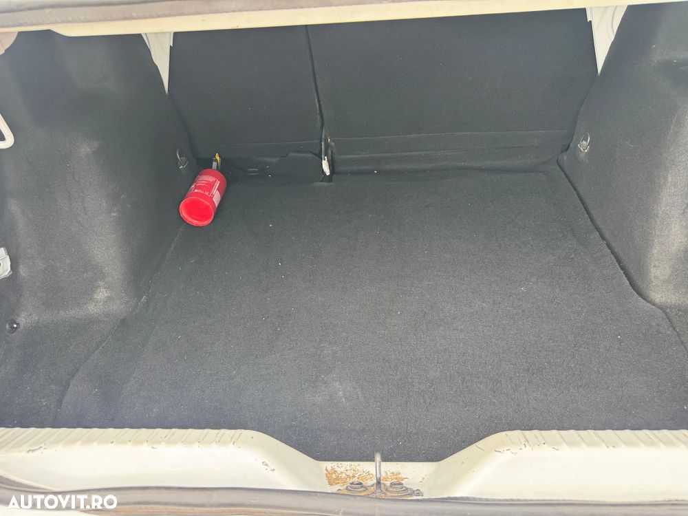 Dacia Logan ECO-G 100 Essential - 11