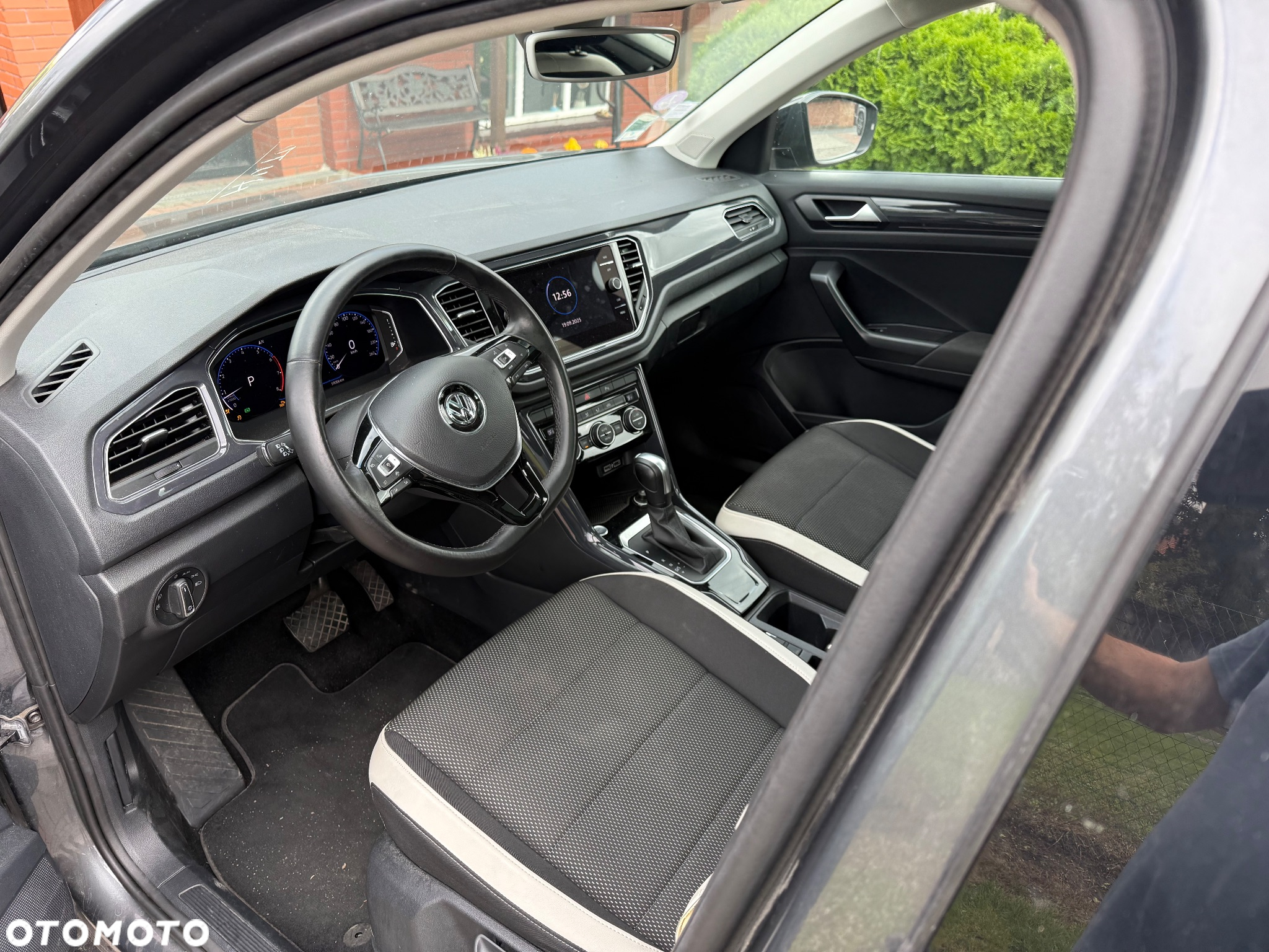 Volkswagen T-Roc 1.5 TSI ACT Premium DSG - 8